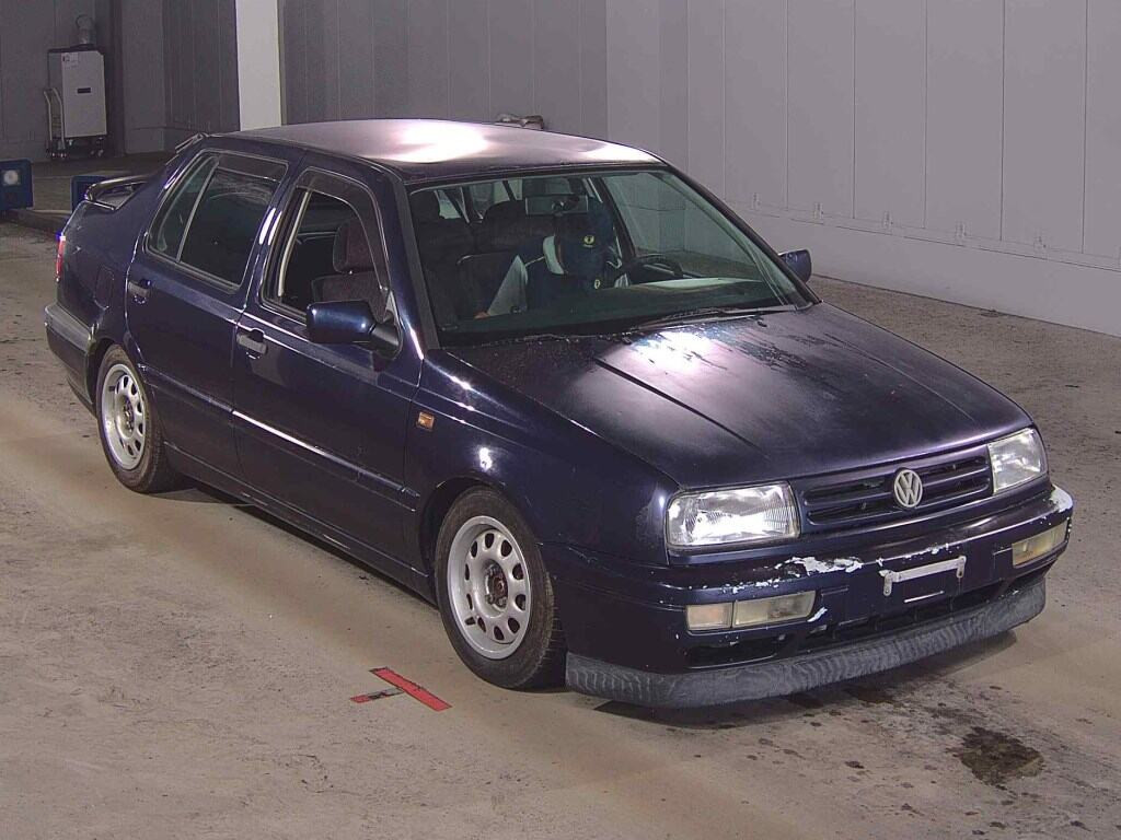 Volkswagen Vento 1995 z aukcji japońskiej