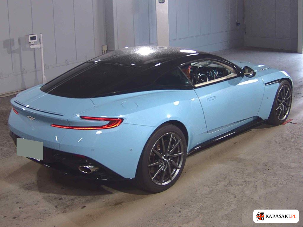 Aston Martin DB11 2017 z aukcji japońskiej