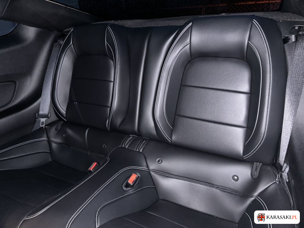 Ford Mustang 2015 z aukcji japońskiej