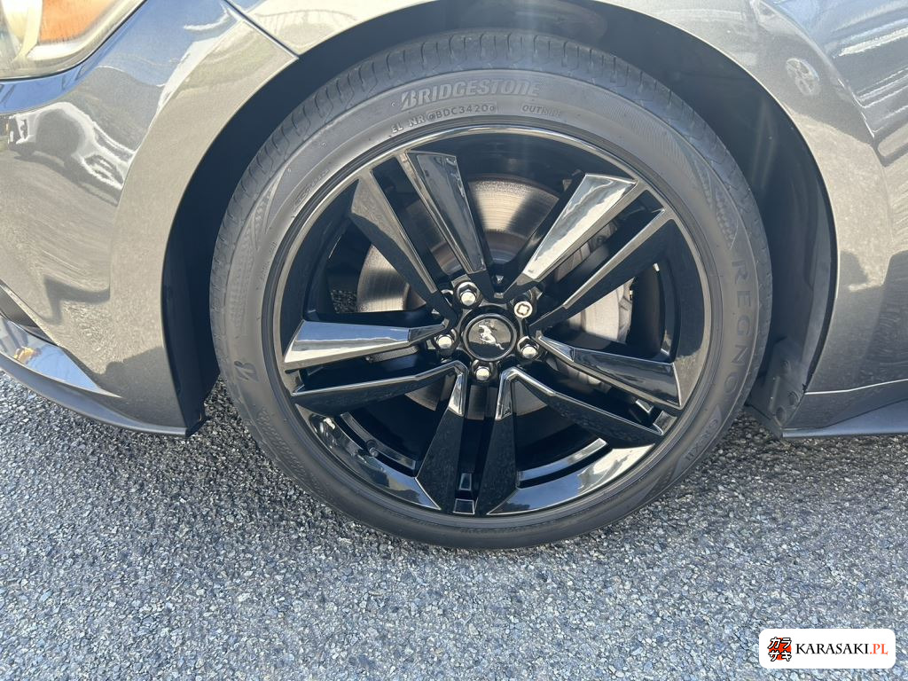 Ford Mustang 2015 z aukcji japońskiej