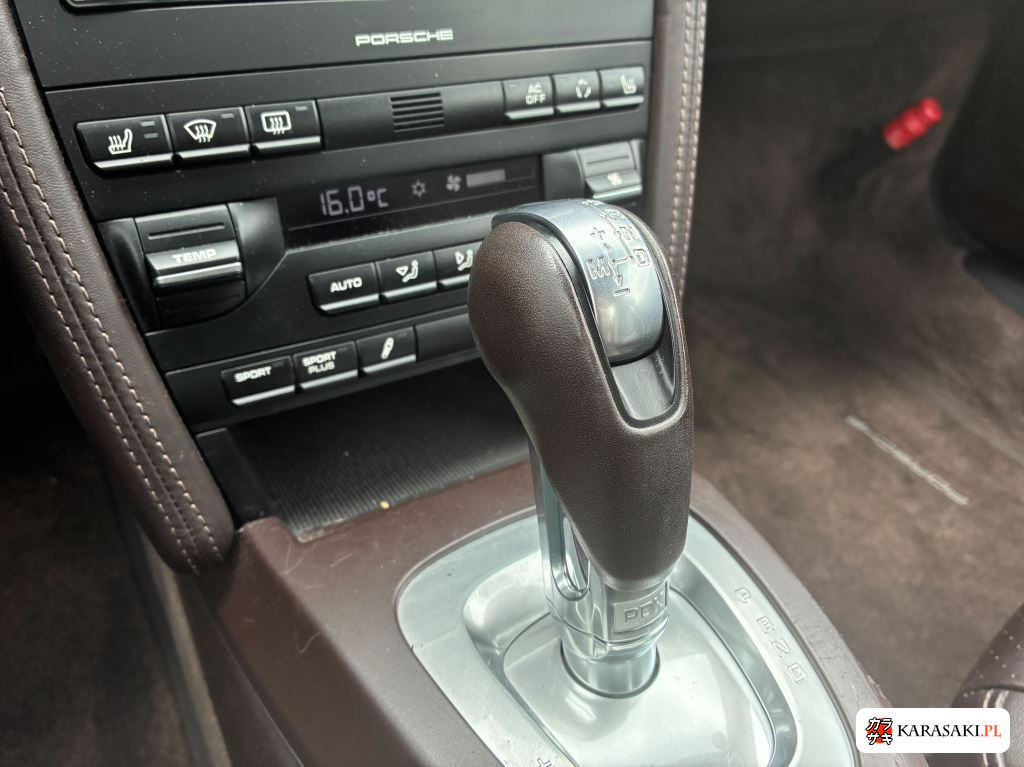 Porsche 911 2008 z aukcji japońskiej