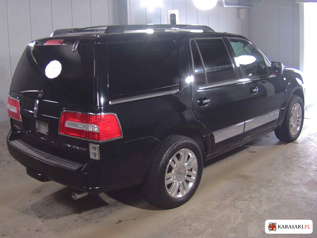 2013 Lincoln Navigator 4WD Base Grade 4