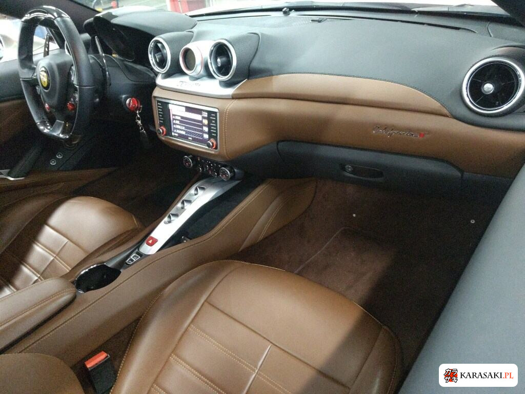 2016 Ferrari California T Base Grade 5
