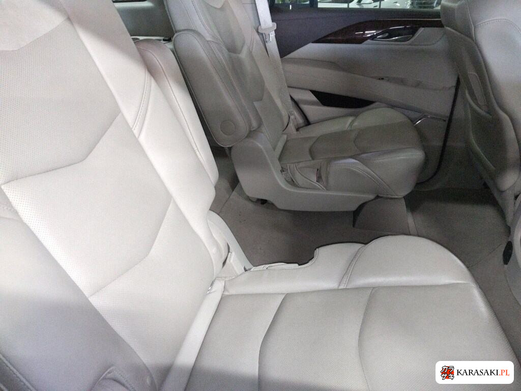 Cadillac Escalade 2014 z aukcji japońskiej