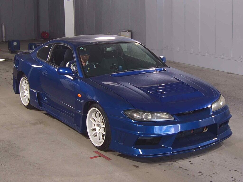 Nissan Silvia 2001 z aukcji japońskiej
