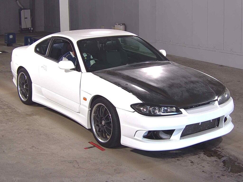 Nissan Silvia 2000 z aukcji japońskiej