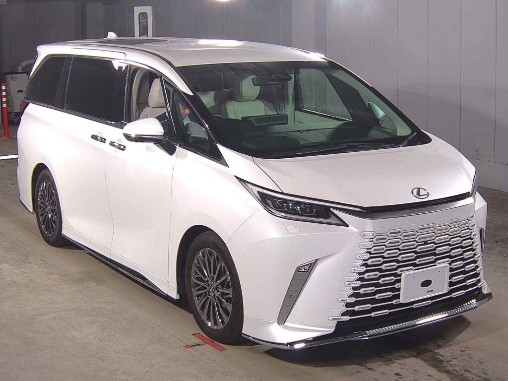 Lexus LM 2024 z aukcji japońskiej