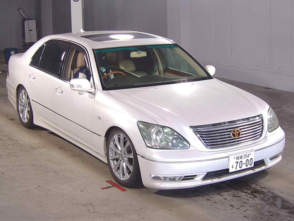 Toyota Celsior 2004 z aukcji japońskiej