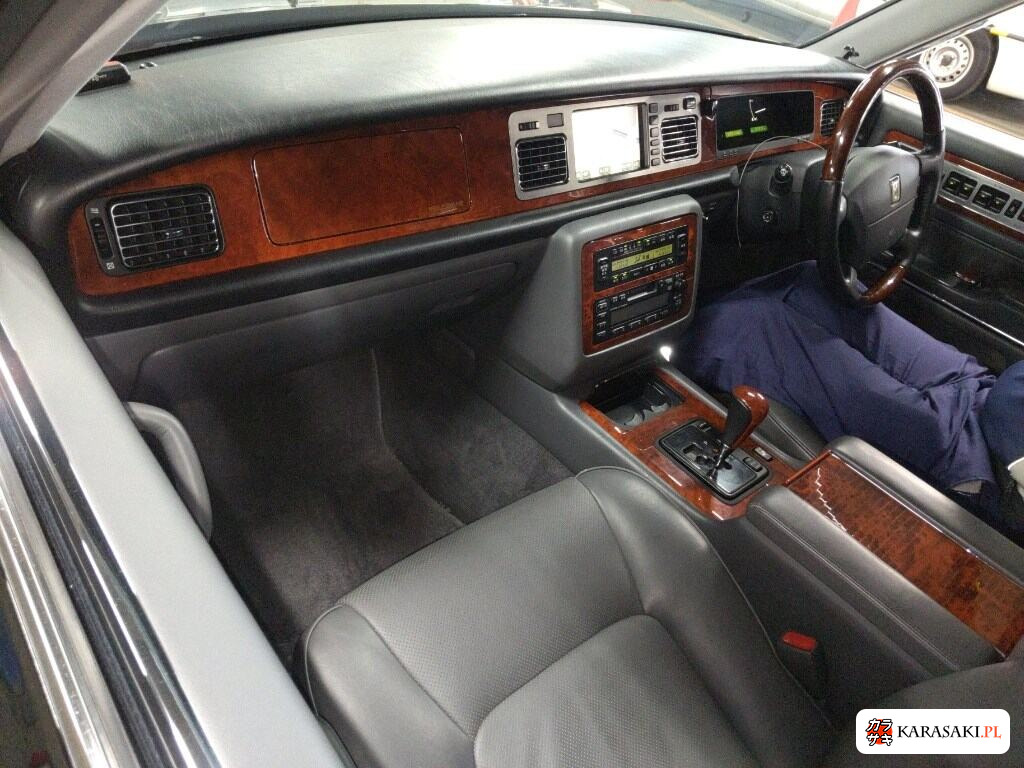 2012 Toyota Century 4D Floor Shift 5