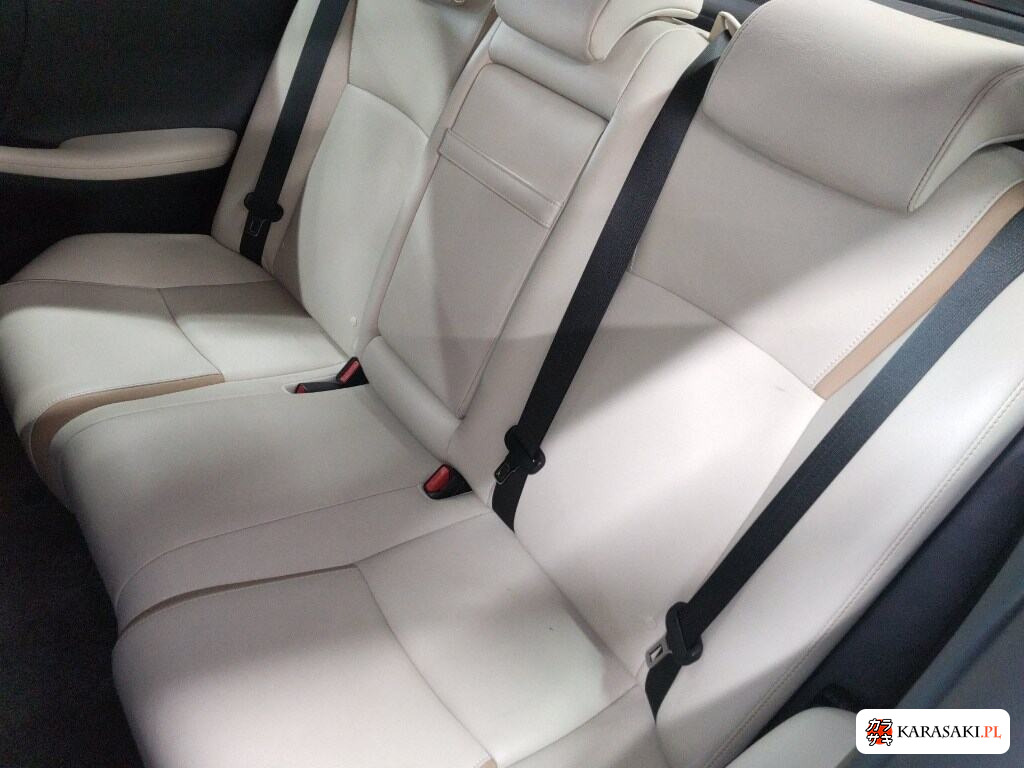 2013 Lexus HS HS250H Version C 6