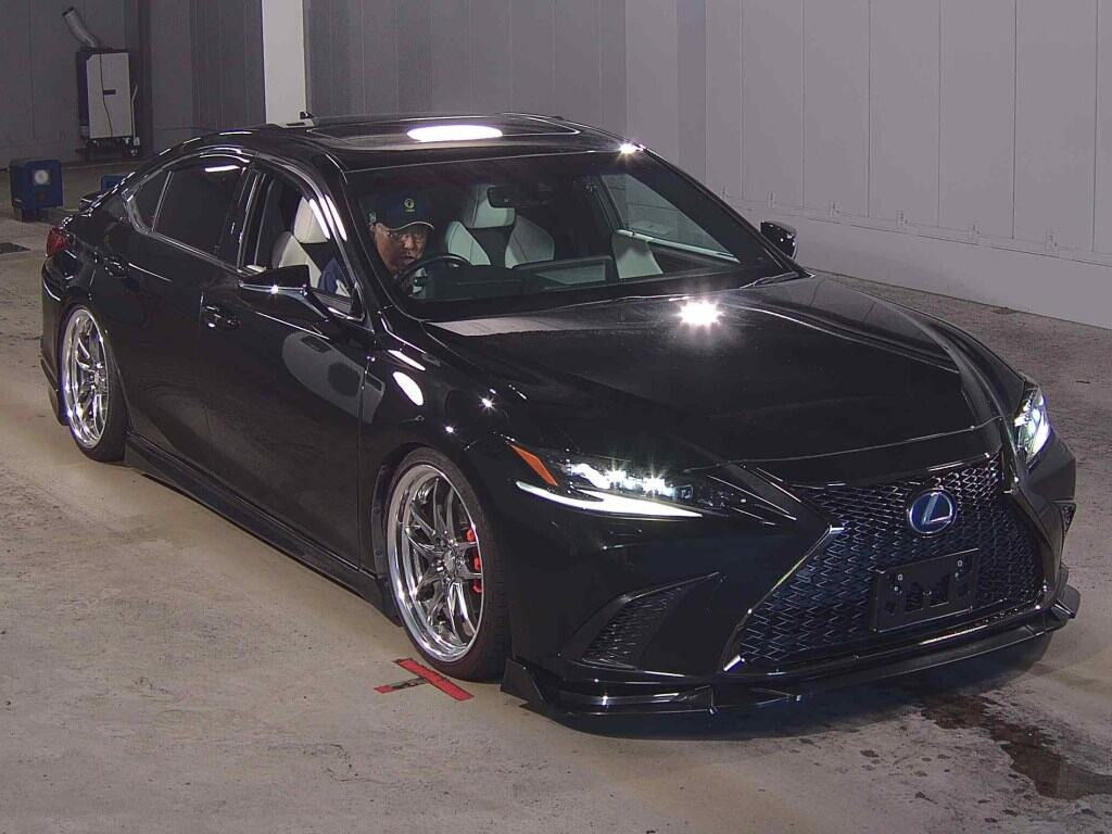 Lexus Es 2022 z aukcji japońskiej