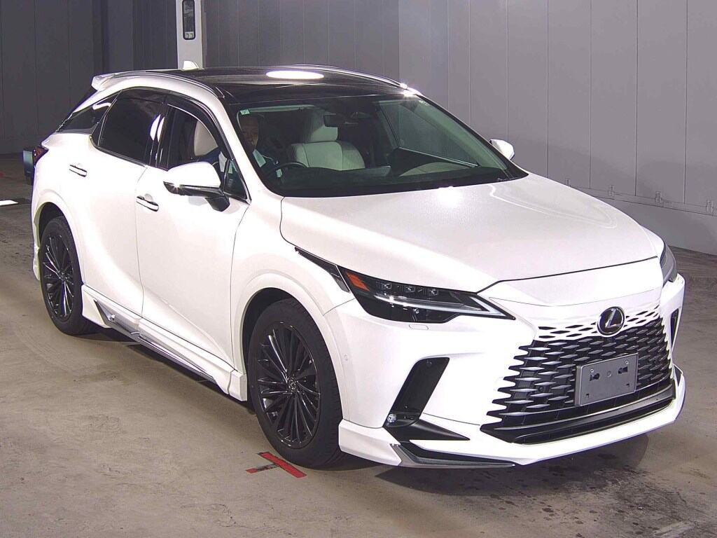 Lexus RX 2023 z aukcji japońskiej