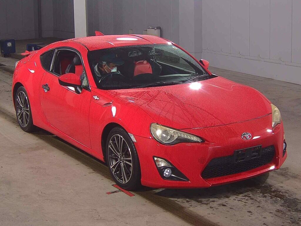 Toyota 86 2013 z aukcji japońskiej
