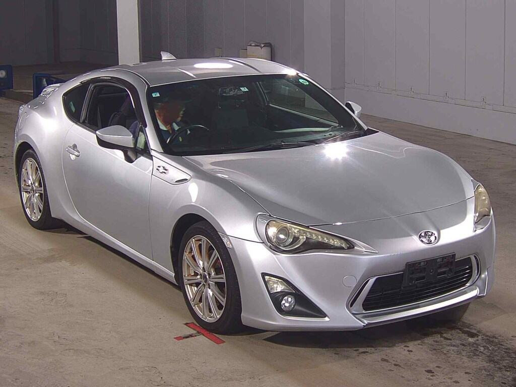 Toyota 86 2012 z aukcji japońskiej