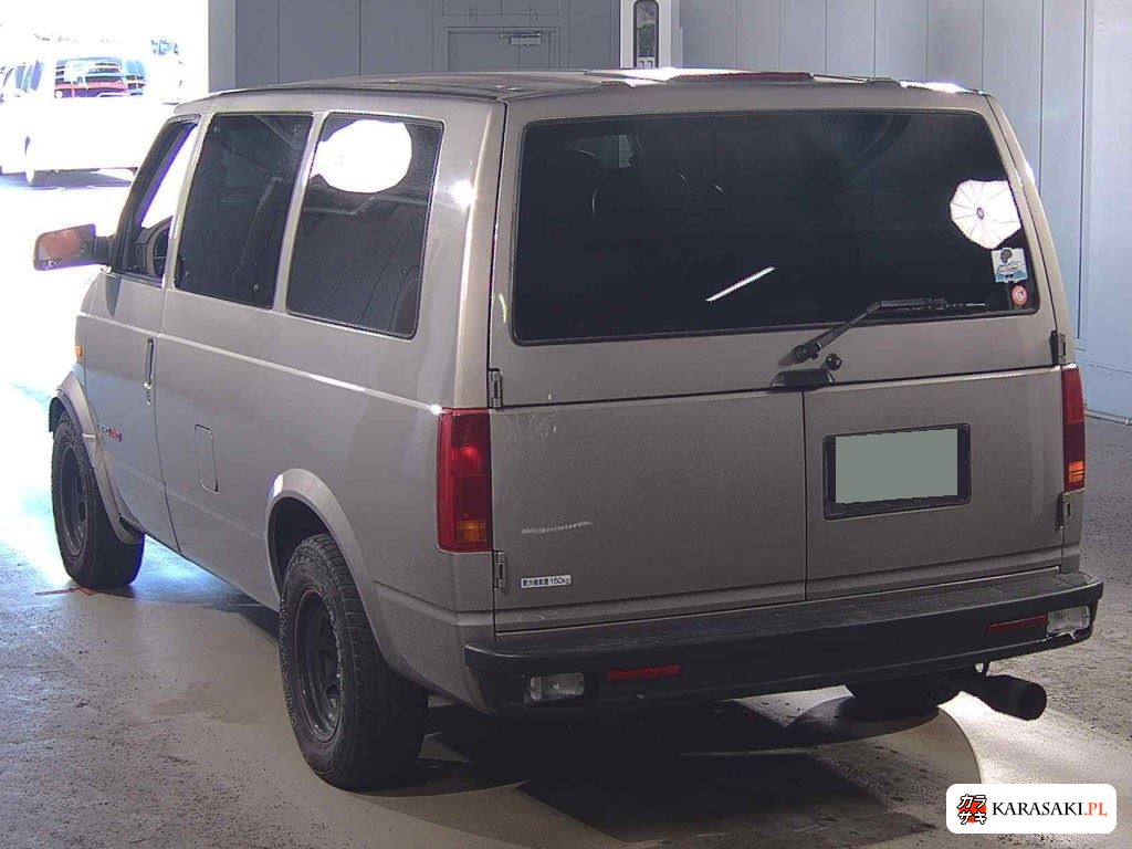 2002 Chevrolet Astro 4WD LT 2