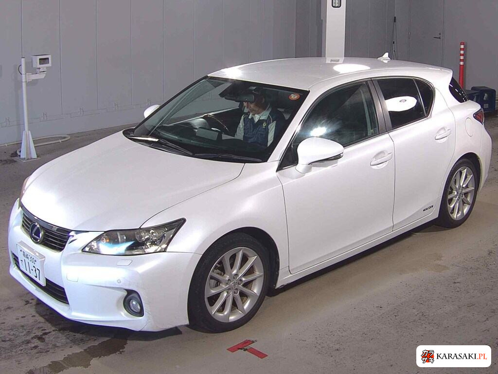 2011 Lexus CT CT200H Version L 3
