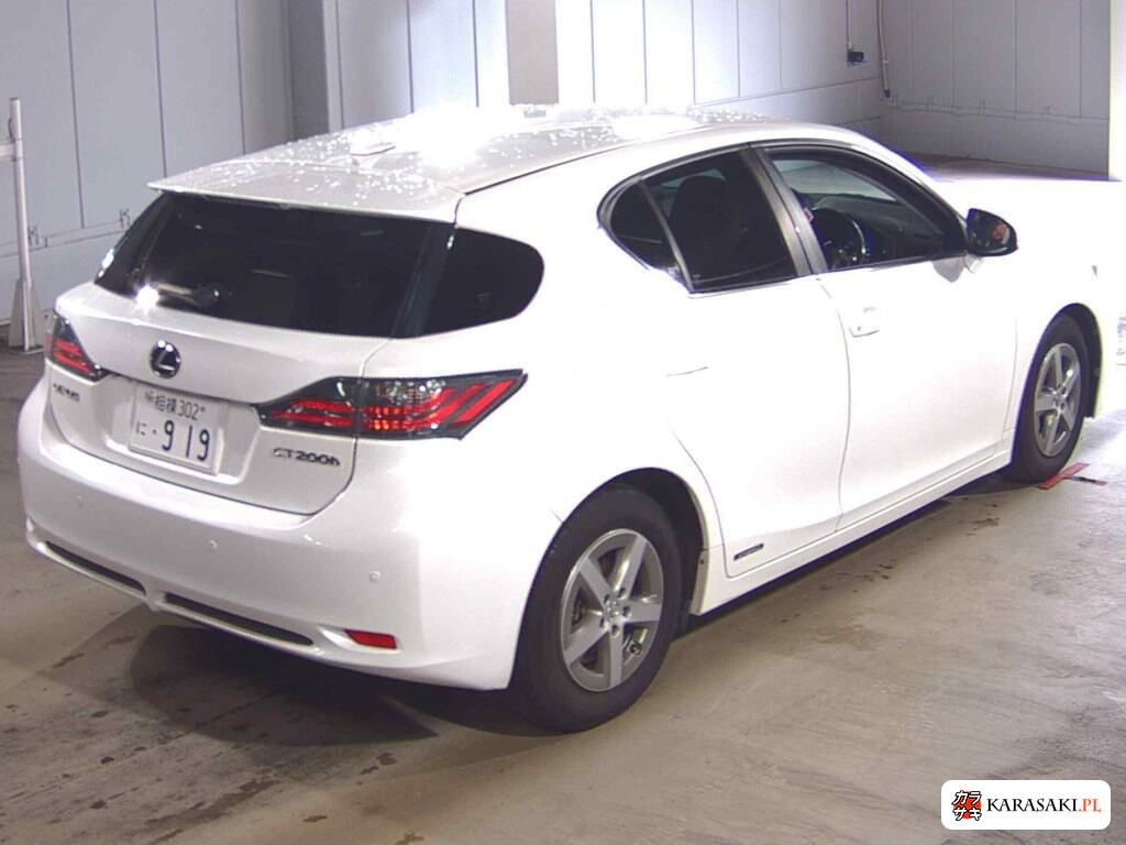 2011 Lexus CT CT200H 4