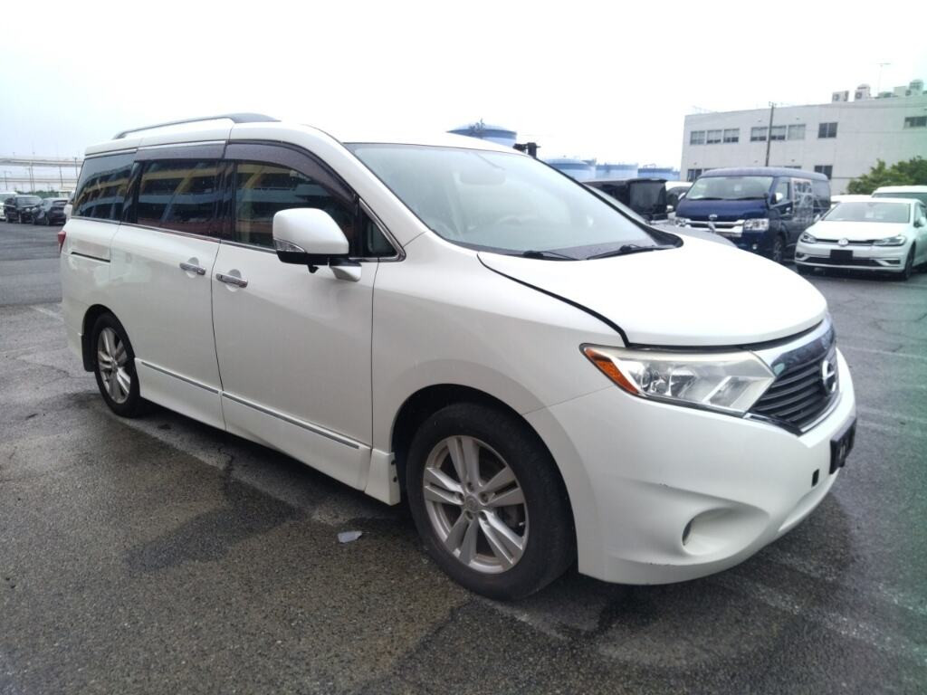 America Nissan Quest 2013 z aukcji japońskiej