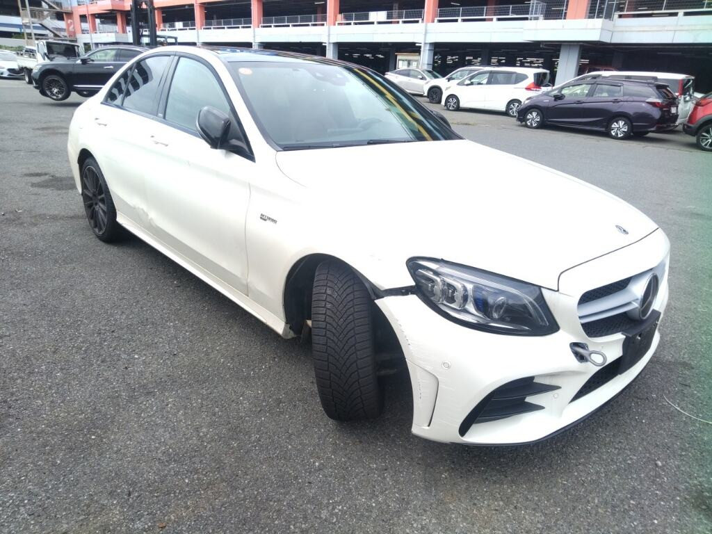 Mercedes-AMG C-Class 2018 z aukcji japońskiej