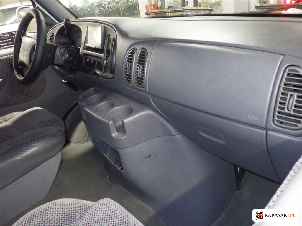 2003 Dodge Ram 4D 5
