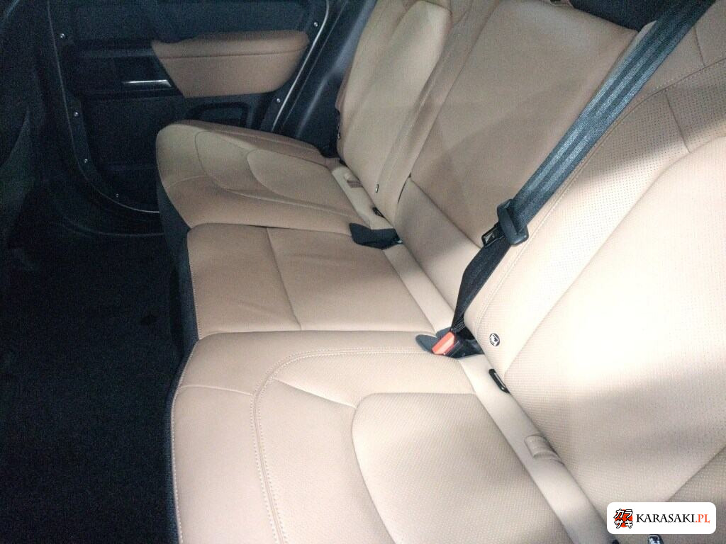 2025 Land Rover Defender 5D 4WD 110 X 6