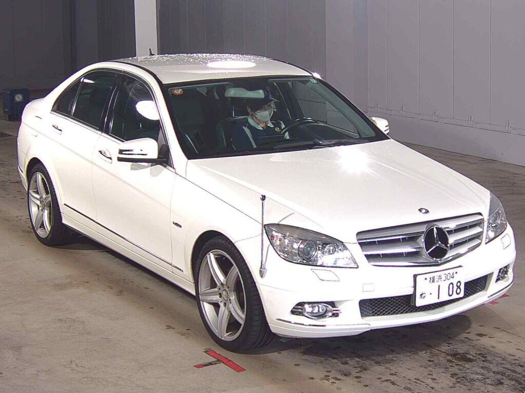 Mercedes-Benz C-Class 2010 z aukcji japońskiej