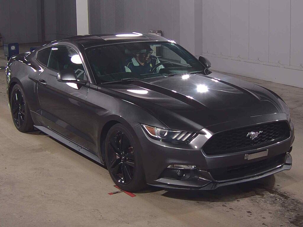 Ford Mustang 2015 z aukcji japońskiej