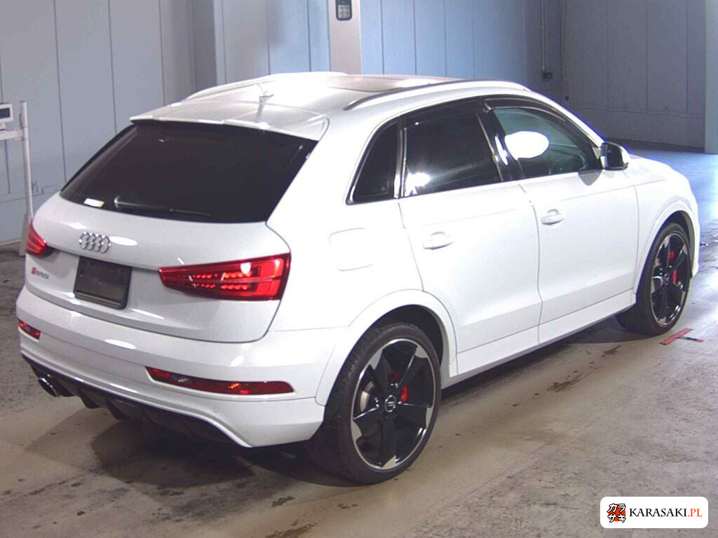 2015 Audi RS Q3 4WD Base Grade 4