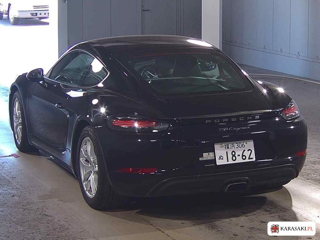 2017 Porsche 718 Cayman 2