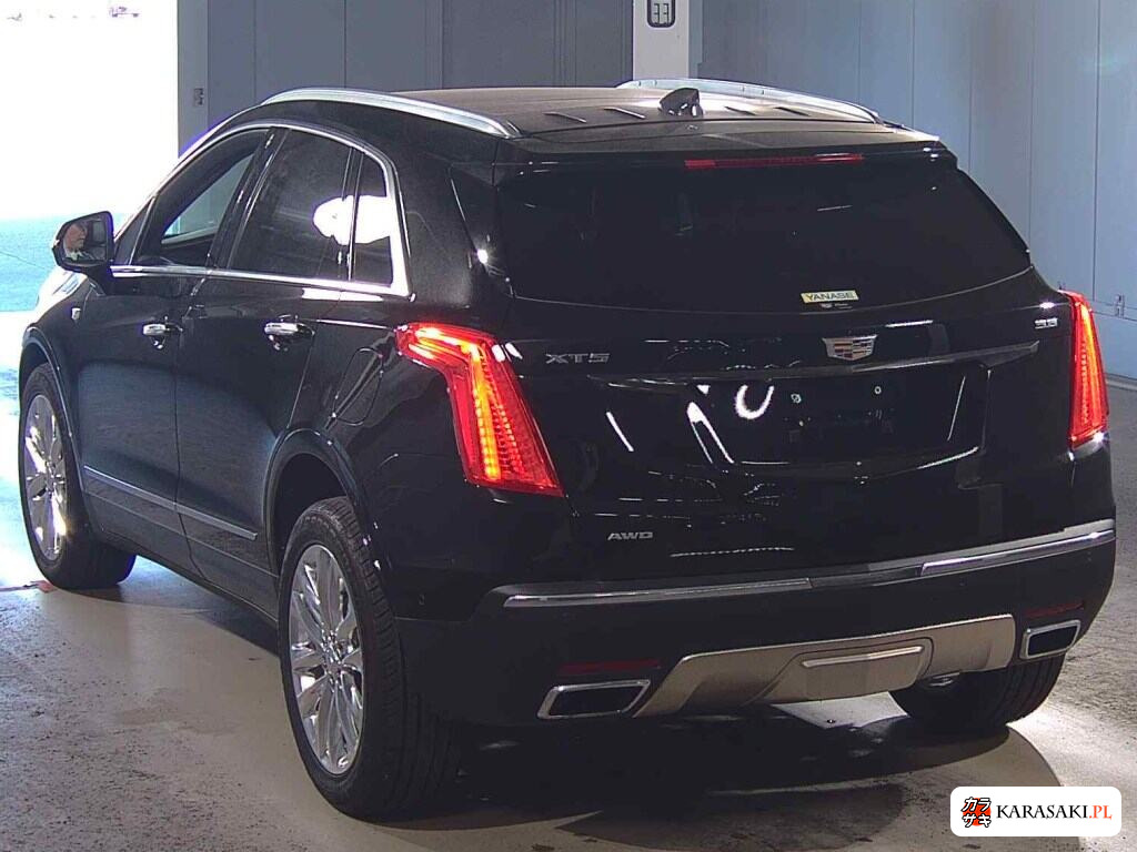 2019 Cadillac XT5 Crossover 4WD Sport Edition 2