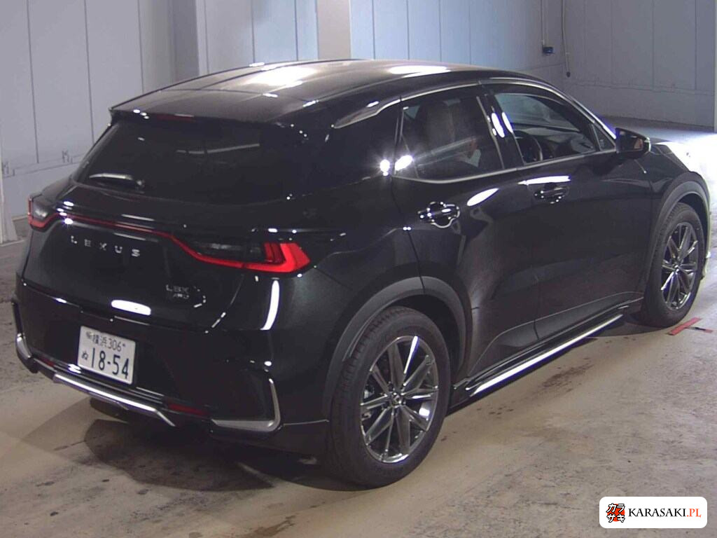 2025 Lexus LBX 4WD Relax 4