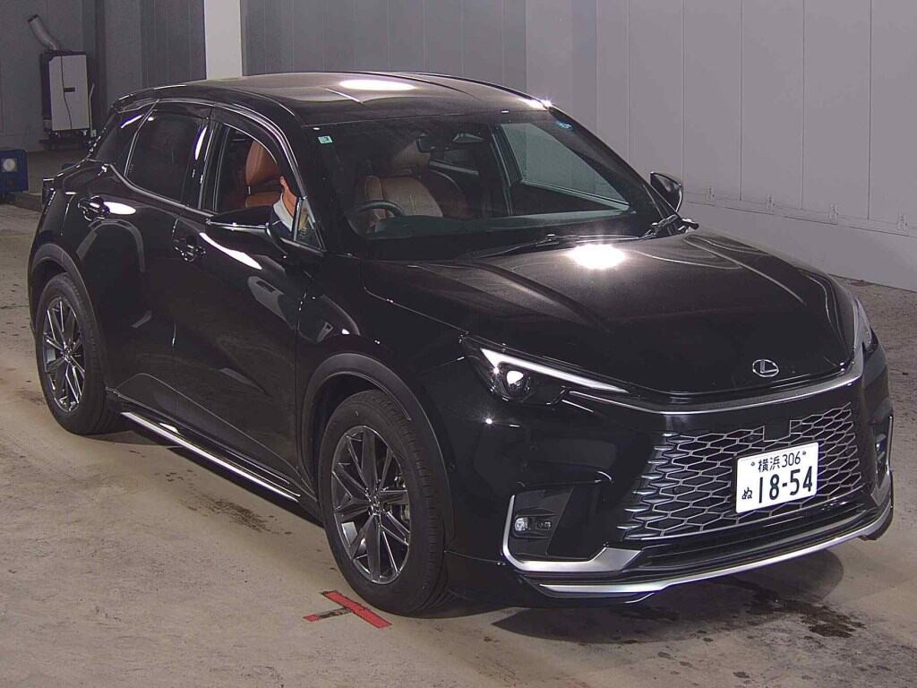 Lexus LBX 2025 z aukcji japońskiej