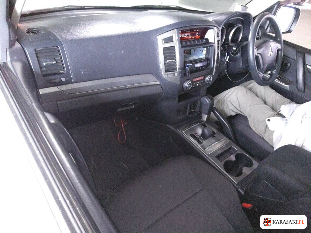 Mitsubishi Pajero 2016 z aukcji japońskiej