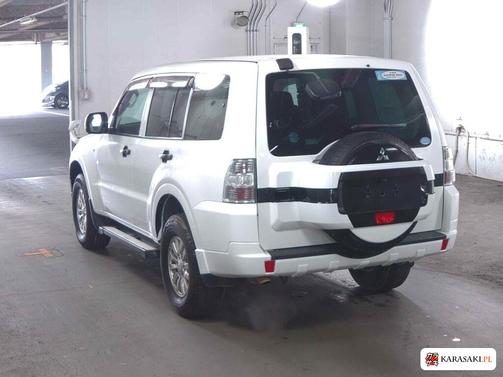 Mitsubishi Pajero 2016 z aukcji japońskiej