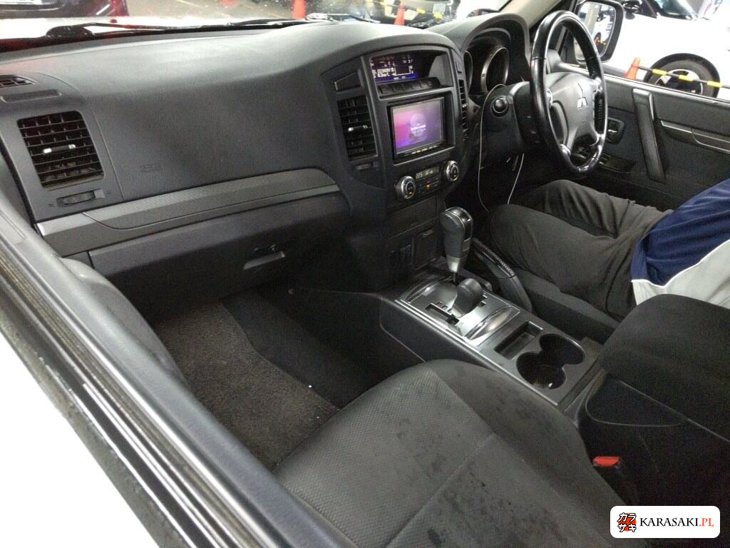Mitsubishi Pajero 2011 z aukcji japońskiej