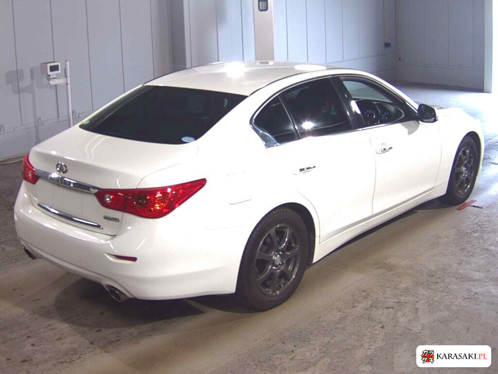 Nissan Skyline 2015 z aukcji japońskiej