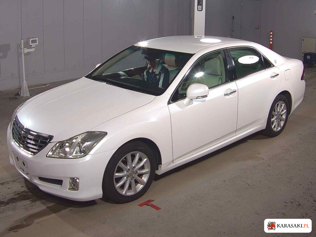 Toyota Crown 2009 z aukcji japońskiej