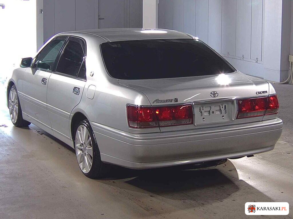 Toyota Crown 2003 z aukcji japońskiej
