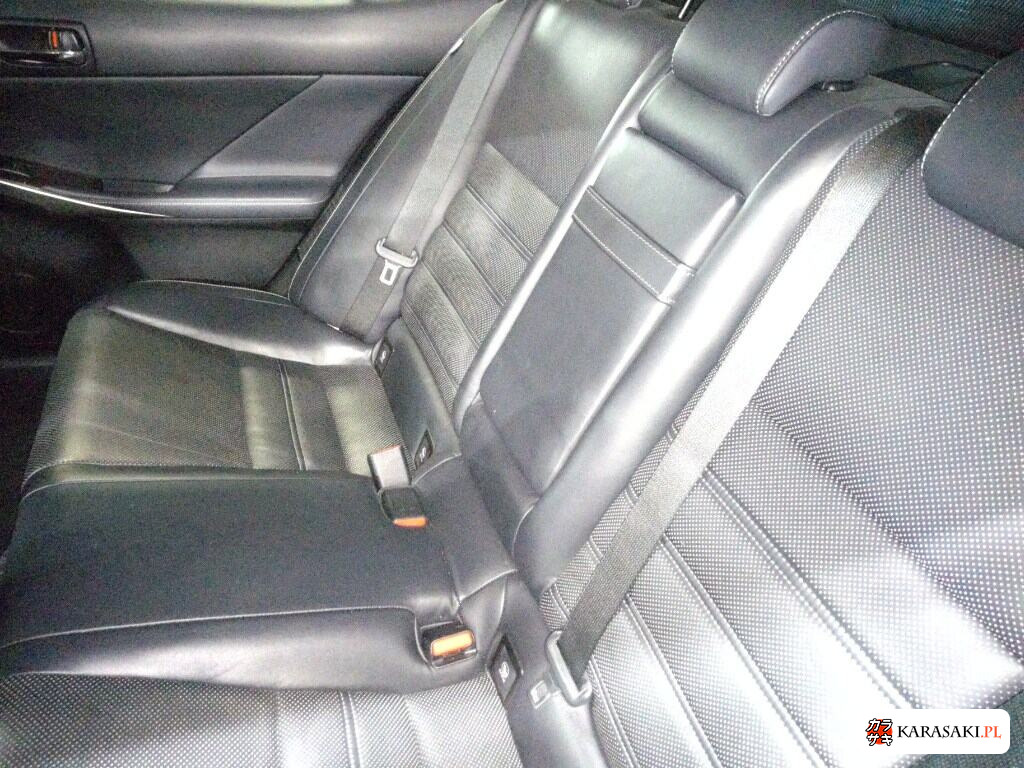 Lexus Is 2013 z aukcji japońskiej