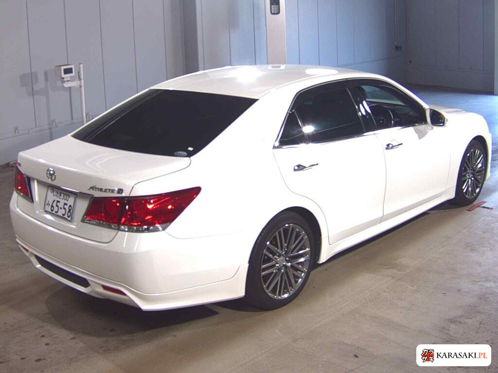 Toyota Crown 2015 z aukcji japońskiej