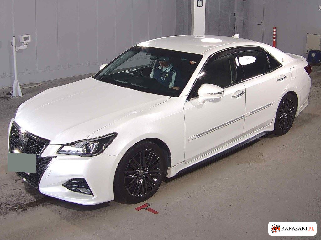 Toyota Crown 2016 z aukcji japońskiej