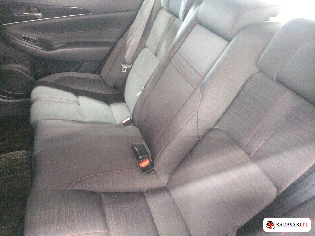 Toyota Crown 2016 z aukcji japońskiej
