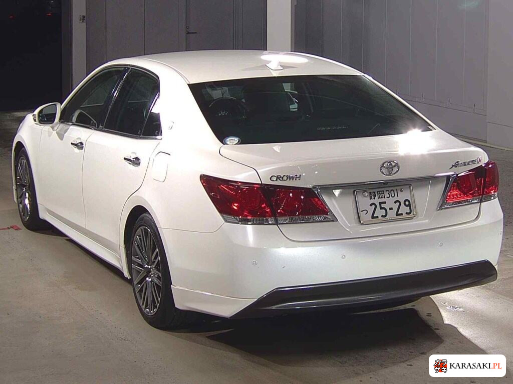 Toyota Crown 2013 z aukcji japońskiej