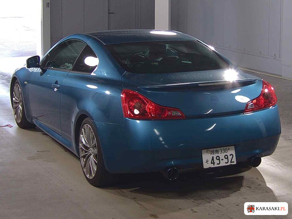 Nissan Skyline 2011 z aukcji japońskiej