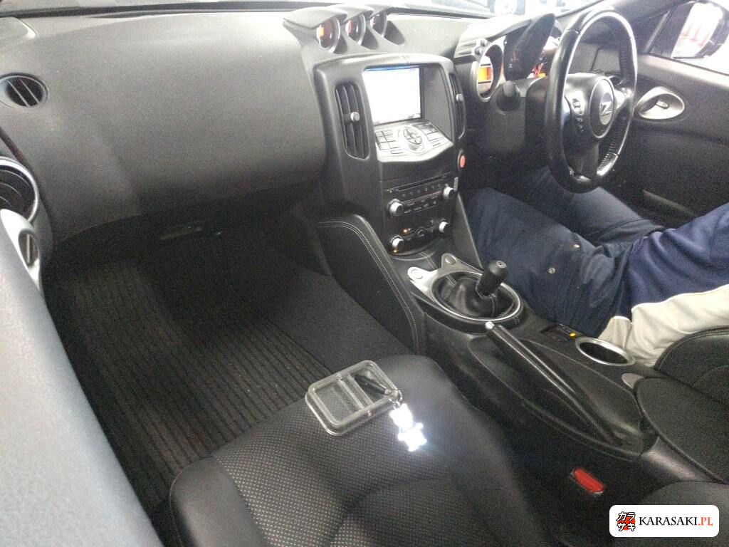 Nissan Fairlady Z 2010 z aukcji japońskiej