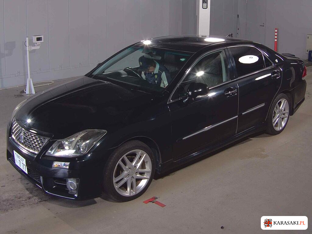 Toyota Crown 2012 z aukcji japońskiej
