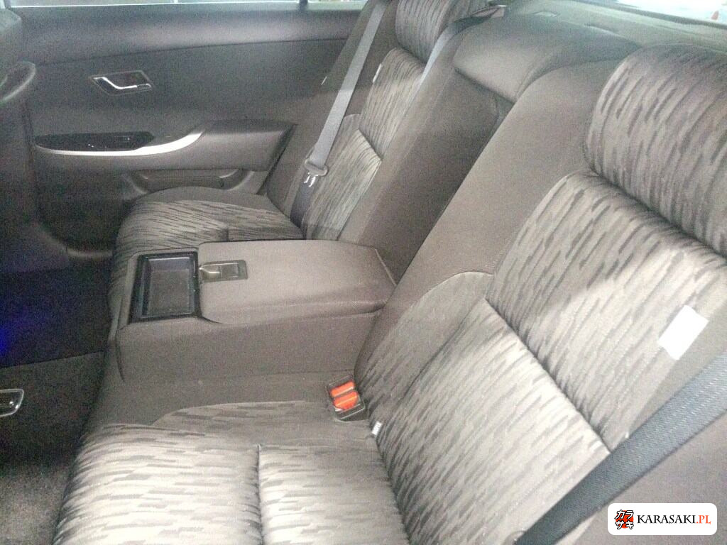 Toyota Crown 2012 z aukcji japońskiej