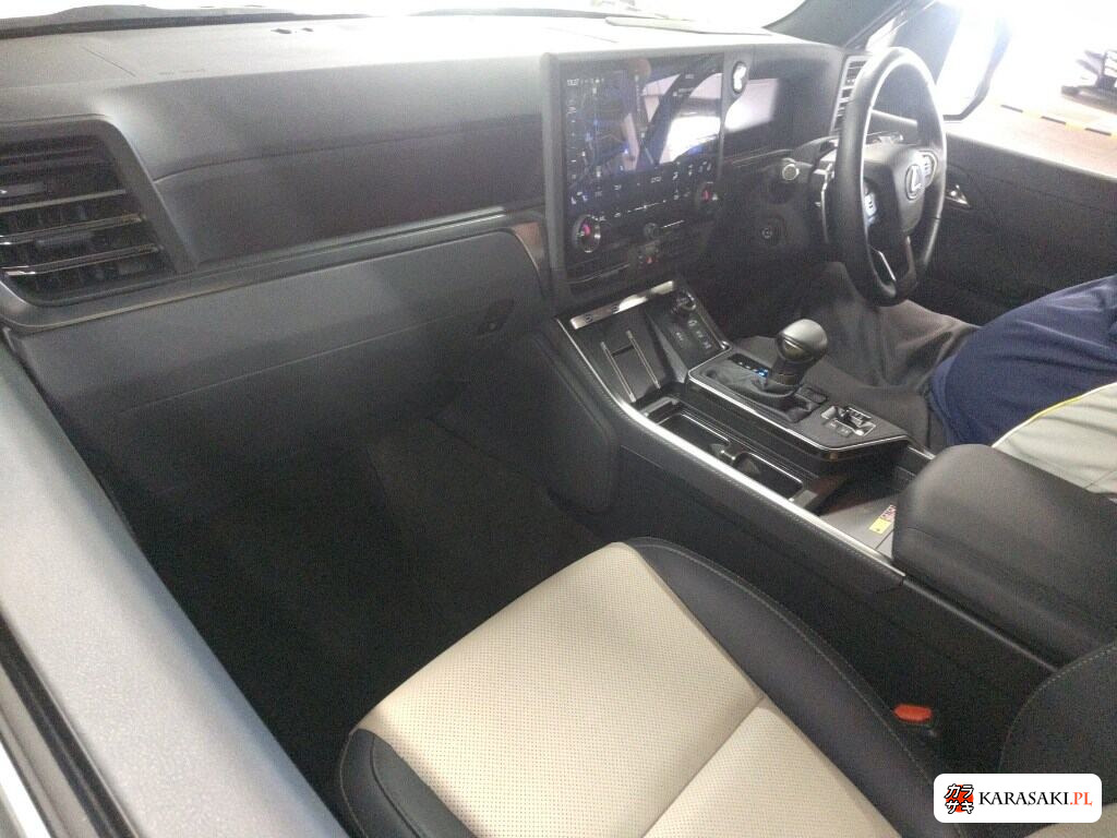 Lexus GX 2025 z aukcji japońskiej