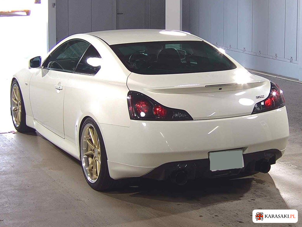 Nissan Skyline 2007 z aukcji japońskiej
