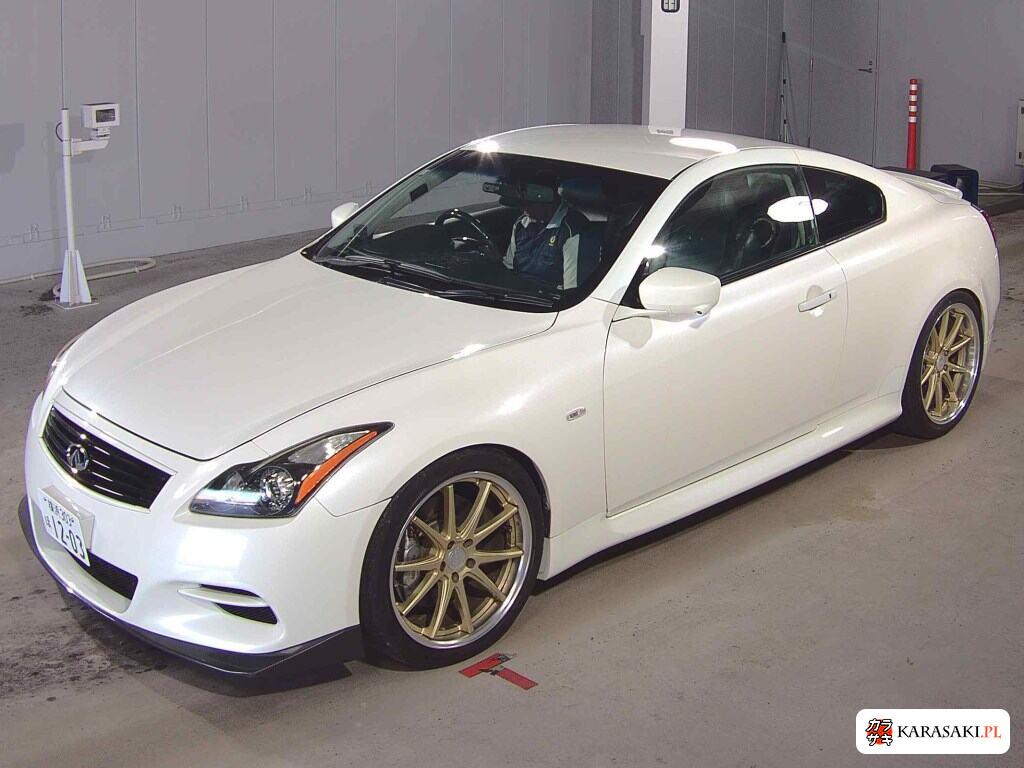 Nissan Skyline 2007 z aukcji japońskiej